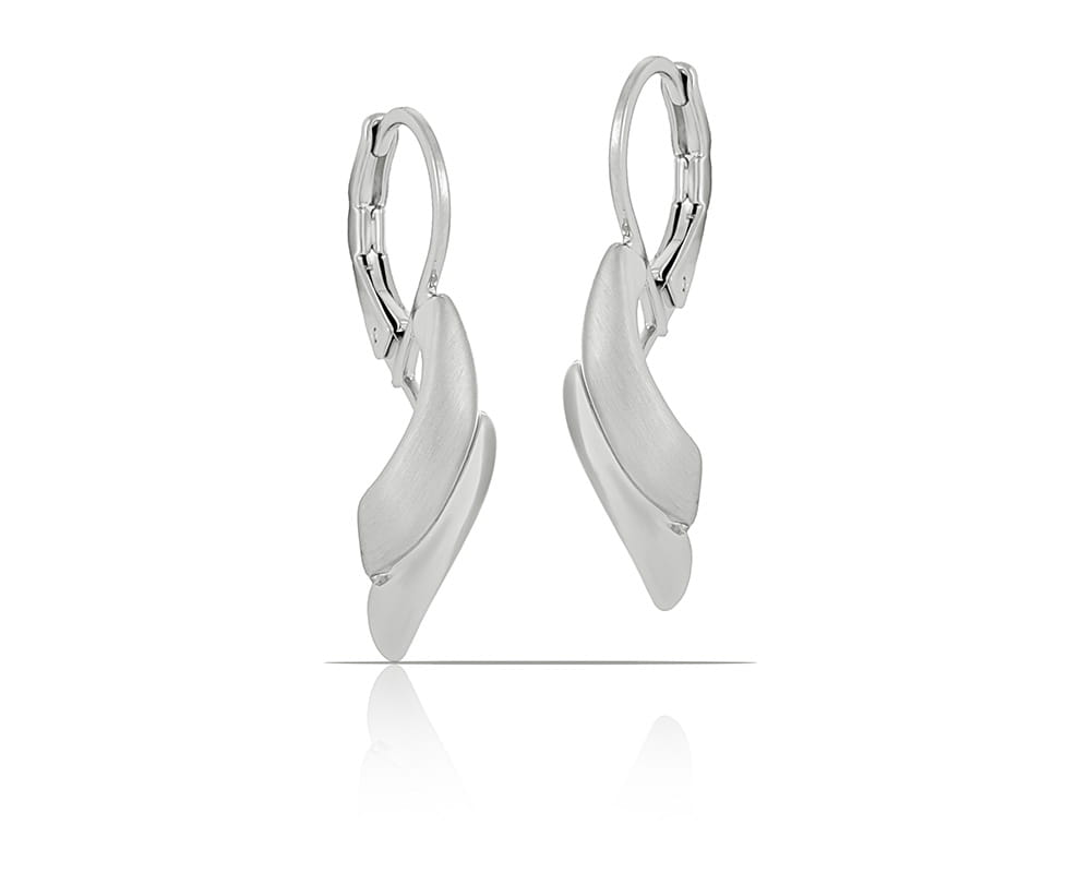 Kolczyki o wydłużonym kształcie z kolekcji Classic (P14510AG P.MAT)